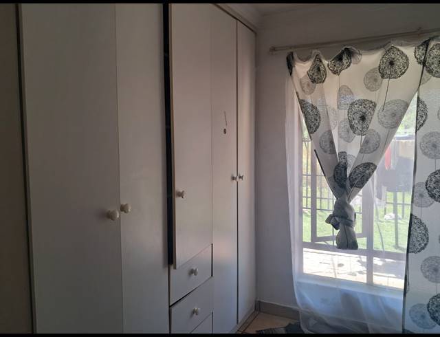 2 BEDROOM CLUSTER FOR SALE IN BERGSIG